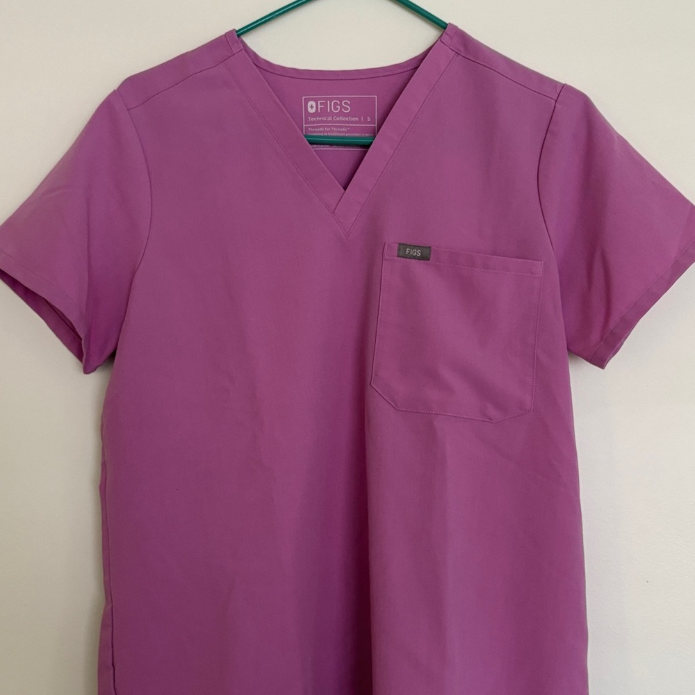 Figs purple/pink Scrub Top